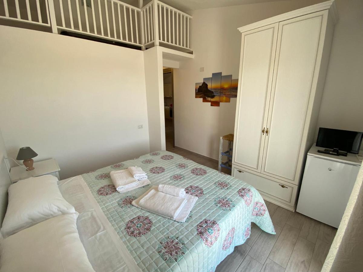 Molti Mari B&B Resort Olbia Exteriör bild