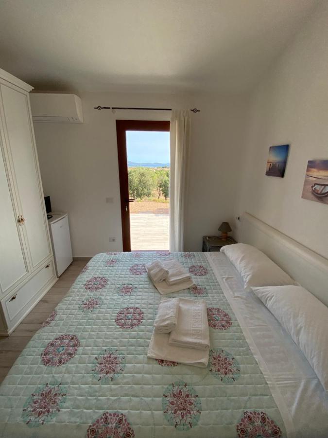 Molti Mari B&B Resort Olbia Exteriör bild