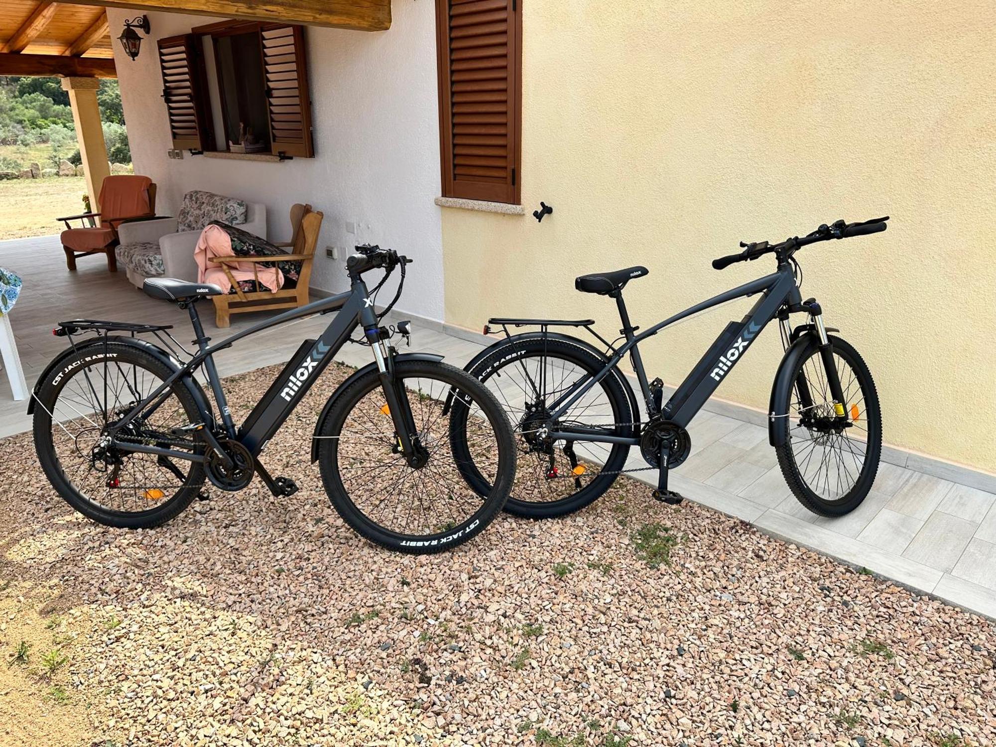 Molti Mari B&B Resort Olbia Exteriör bild