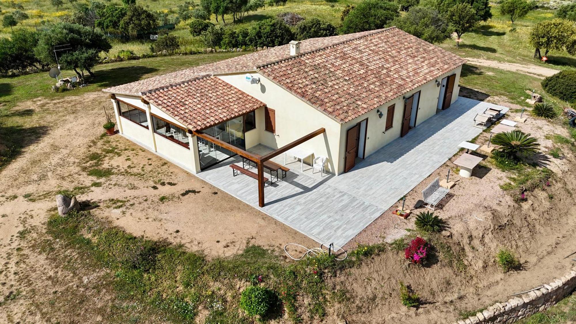 Molti Mari B&B Resort Olbia Exteriör bild