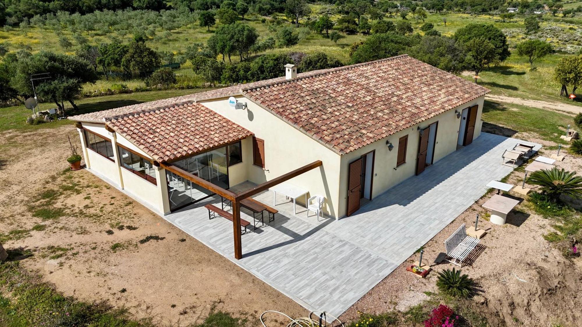Molti Mari B&B Resort Olbia Exteriör bild