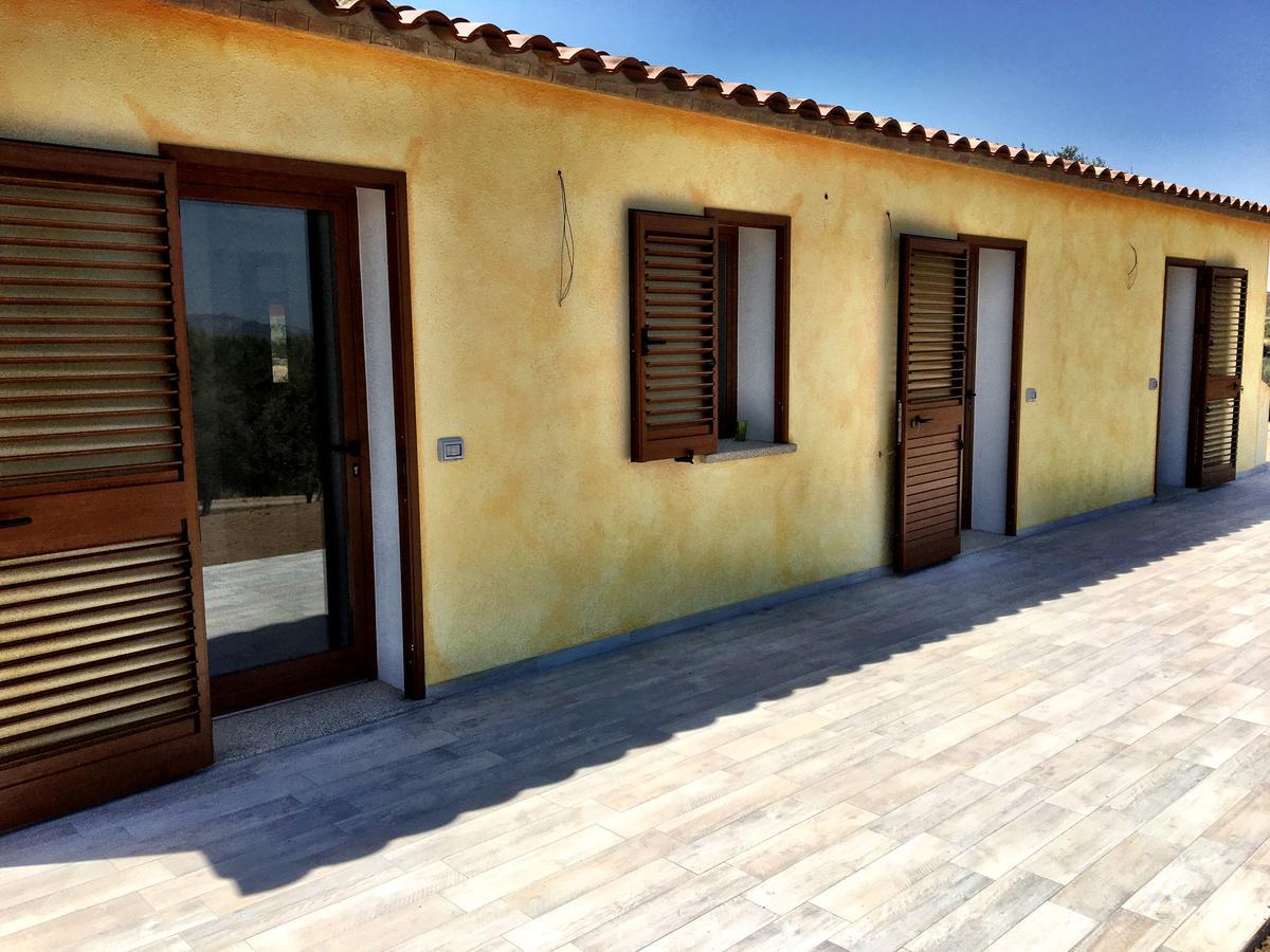 Molti Mari B&B Resort Olbia Exteriör bild