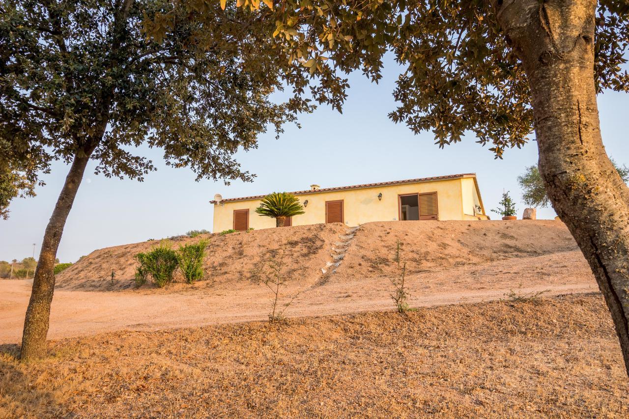 Molti Mari B&B Resort Olbia Exteriör bild