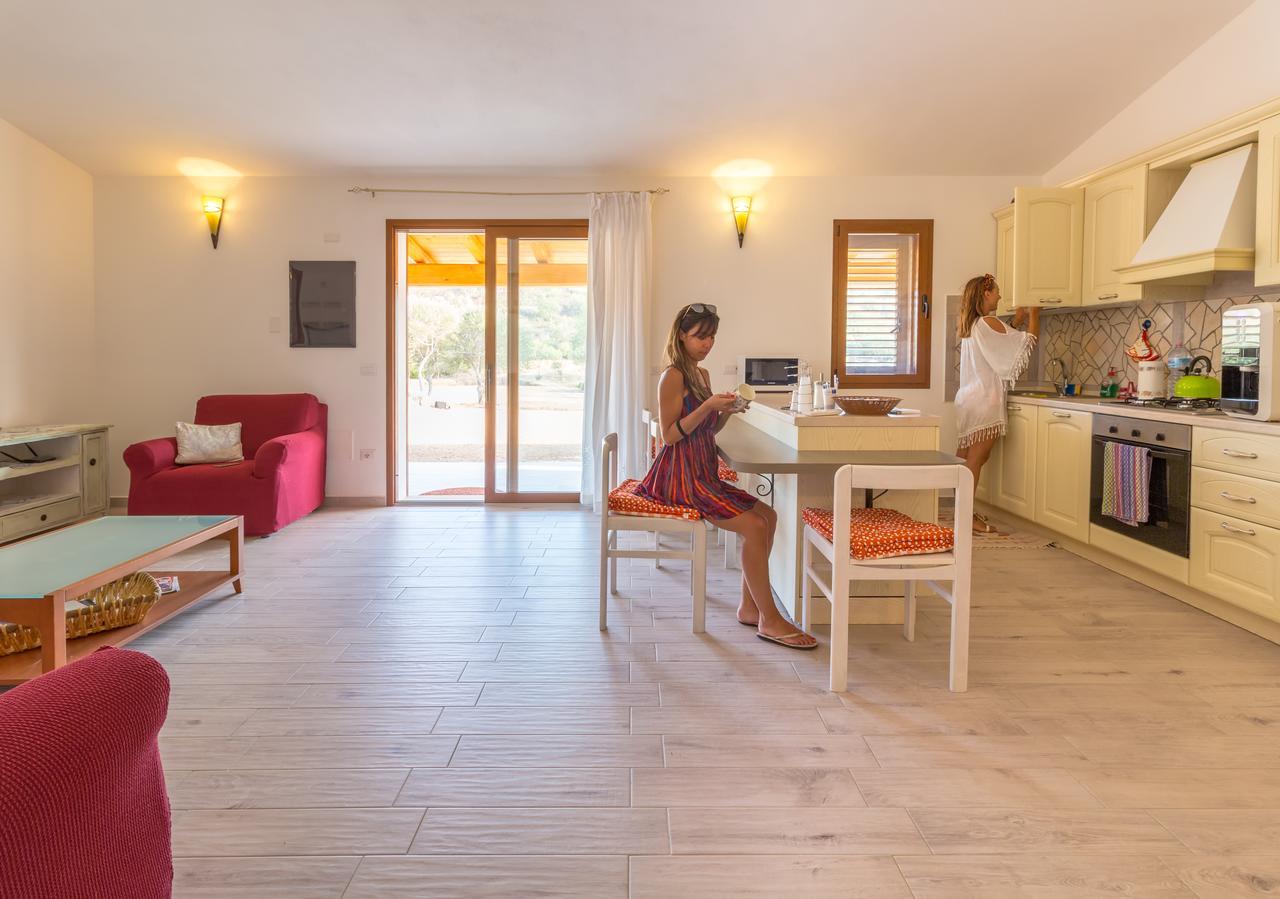 Molti Mari B&B Resort Olbia Exteriör bild