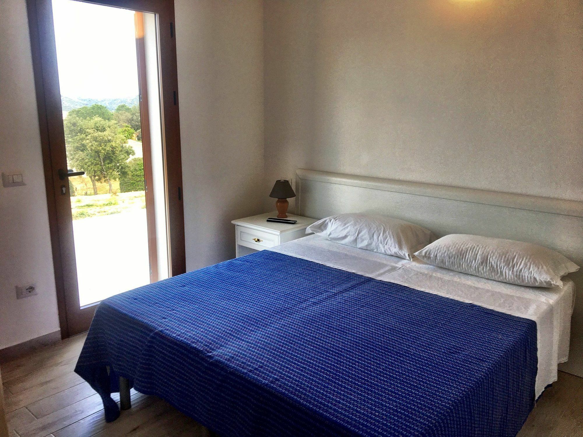 Molti Mari B&B Resort Olbia Exteriör bild